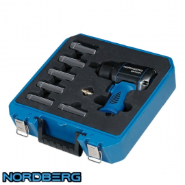 Пневмогайковерт ударный 1/2" 1300Nm с глубокими головками в кейсе Norberg NP14101K Пневмогайковерт ударный 1/2" 1300Nm с глубокими головками в кейсе Norberg NP14101K